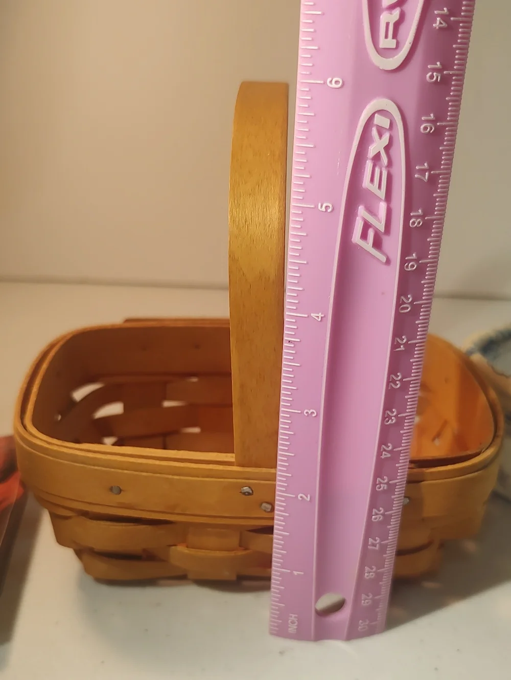 Longaberger Parsley Basket,  Plastic Protector And Liner In A Toile Print